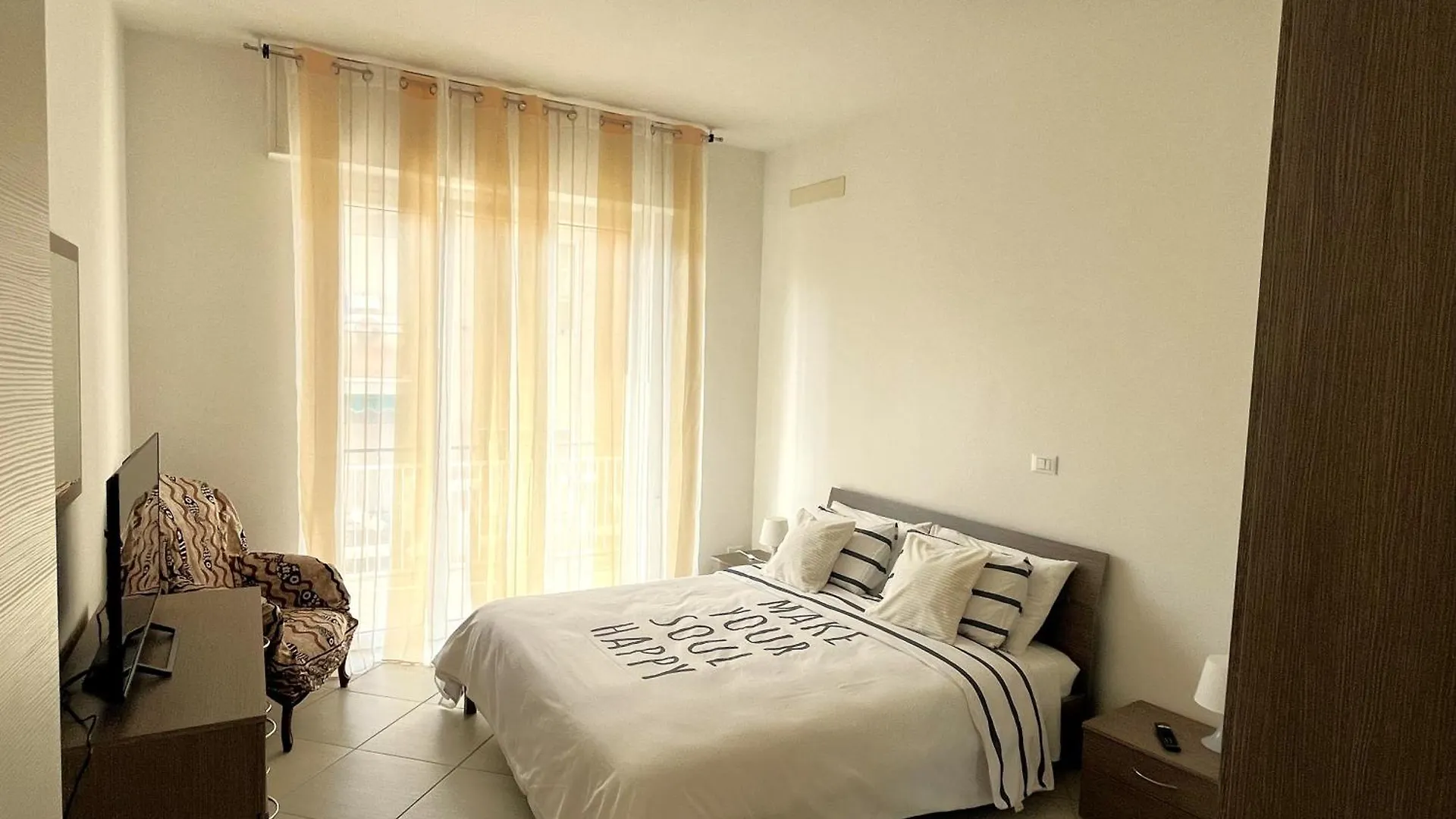 Cuorea House Ideale Per Bikers Loano 0*,